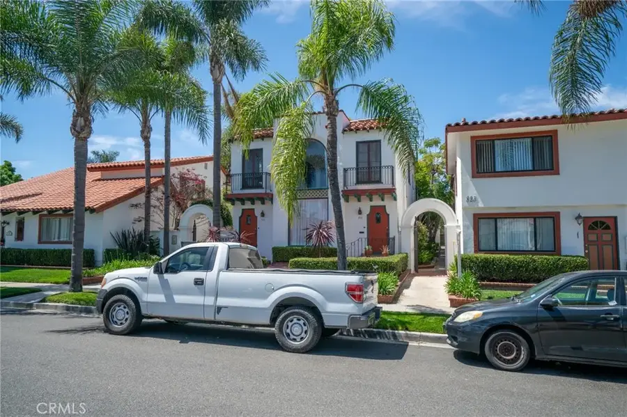 815 Roswell Avenue, Long Beach, CA 90804 - #2