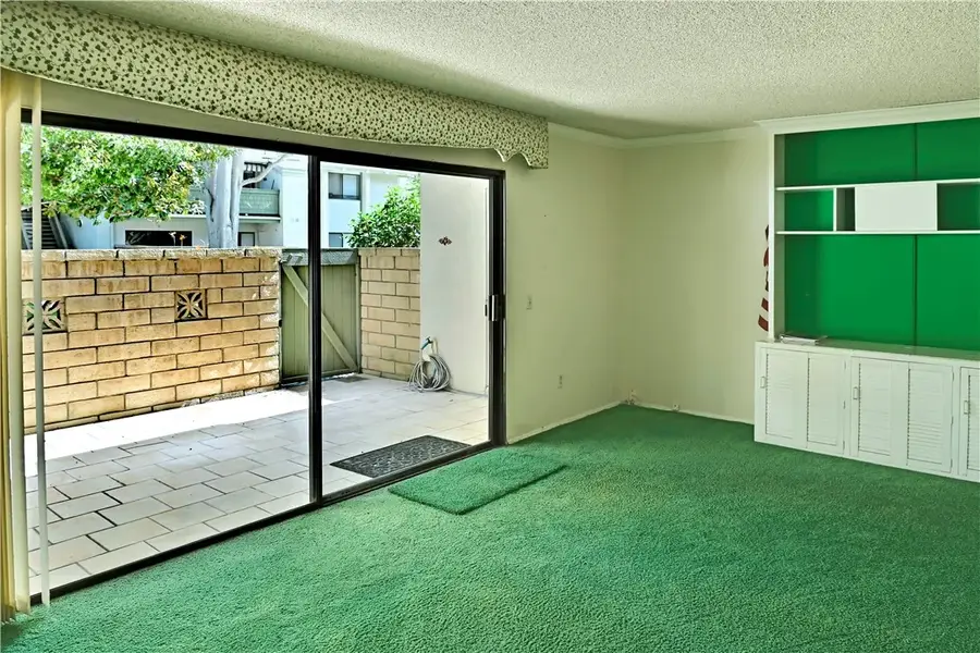 8566 Van Ness Court #22C, Huntington Beach, CA 92646 - #3