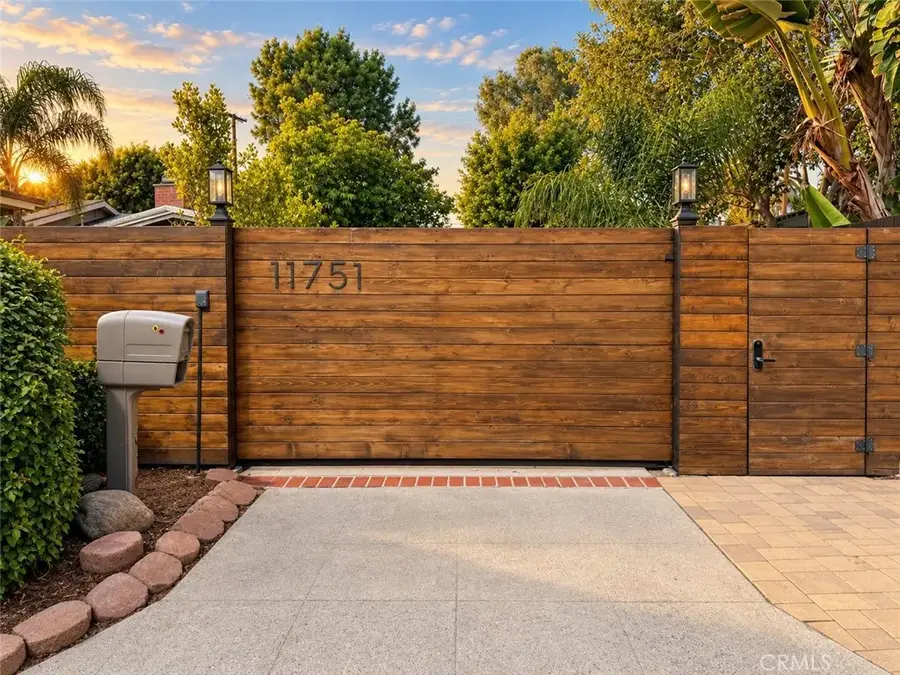 11751 Hortense, Valley Village, CA 91607 - #2