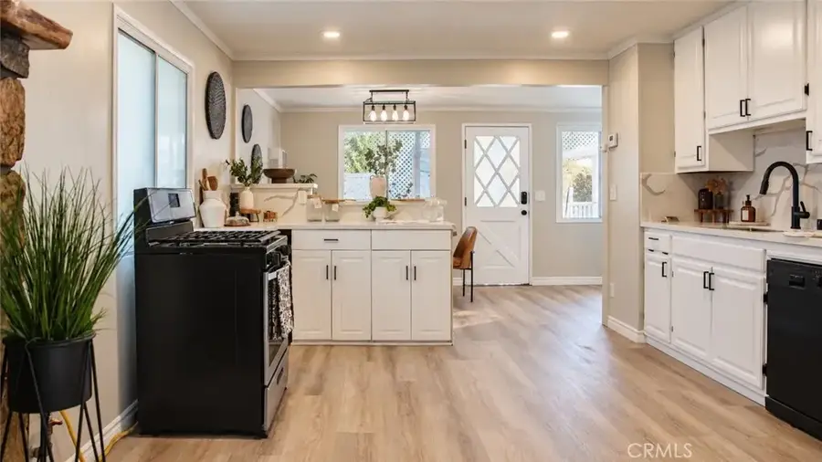 866 Lakewood Drive, Big Bear City, CA 92314 - #2