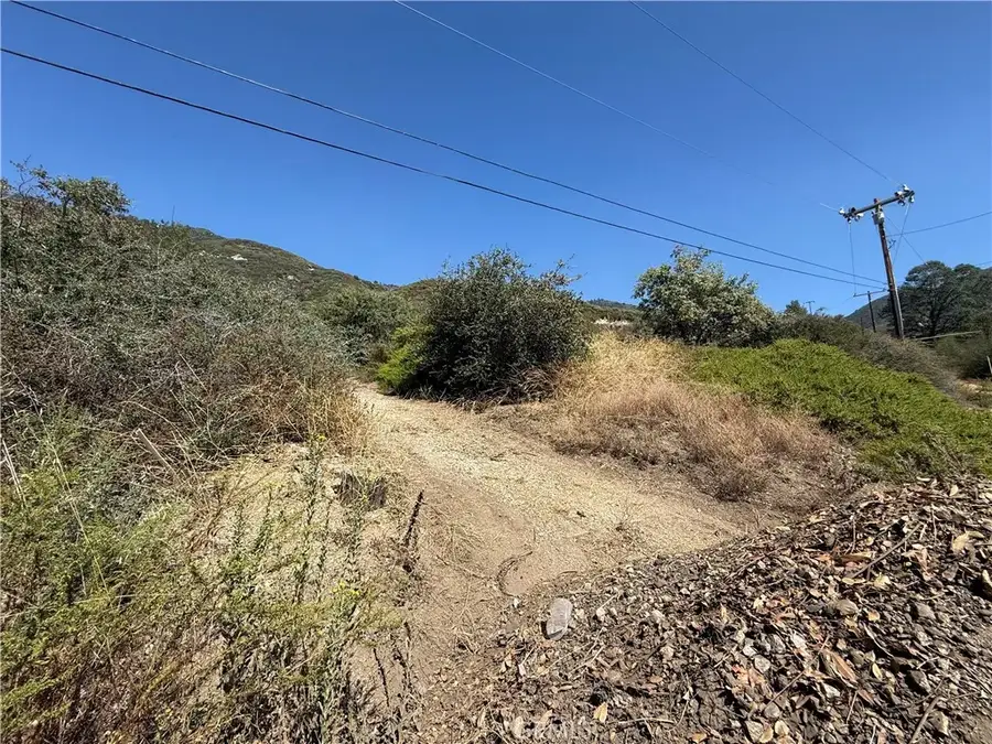 23680 Hillview, San Bernardino, CA 92404 - #3