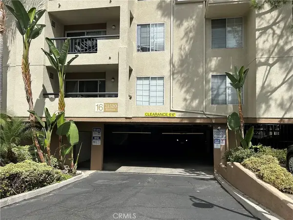 21520 Burbank #303, Woodland Hills, CA 91367