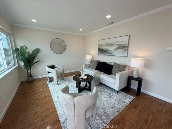 3112 Luna, San Diego, CA 92117