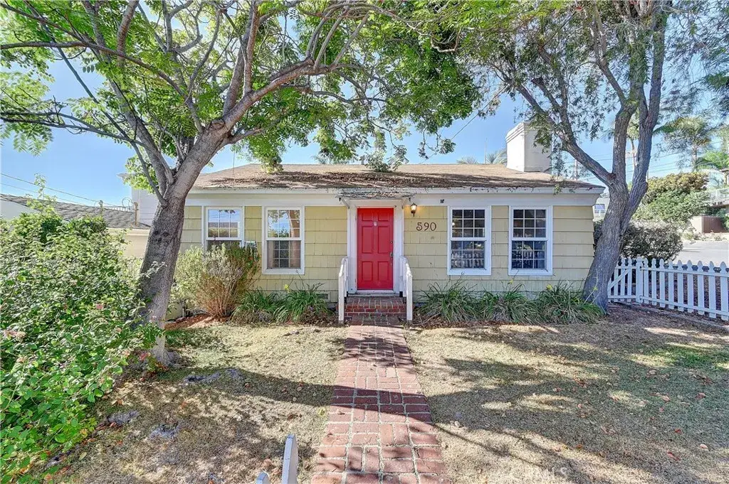 590 Seaview Street, Laguna Beach, CA 92651 - #1