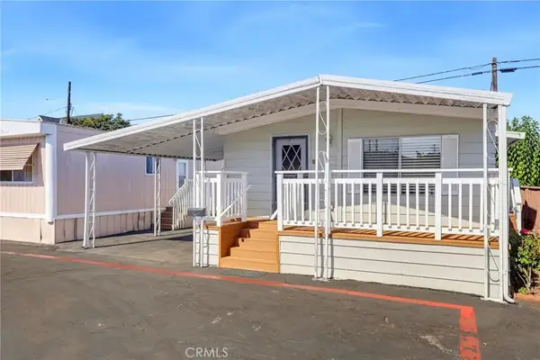 2060 Newport #12, Costa Mesa, CA 92627