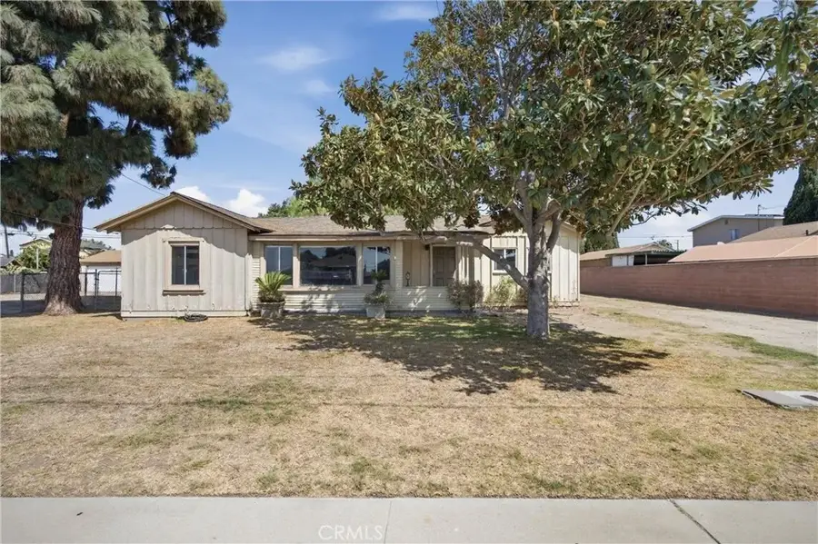 2425 W Occidental Street, Santa Ana, CA 92704 - #3