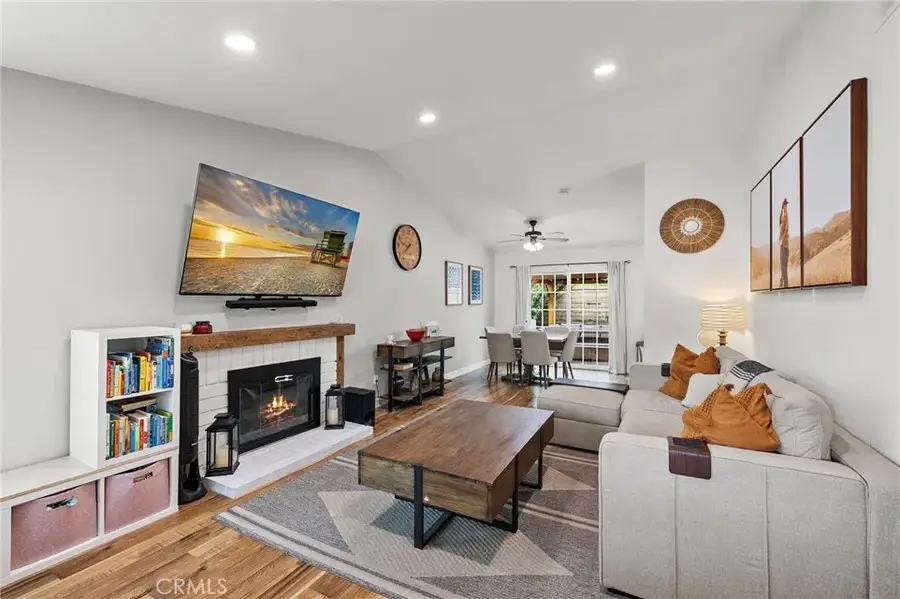 21155 Larchmont, Lake Forest, CA 92630 - #3