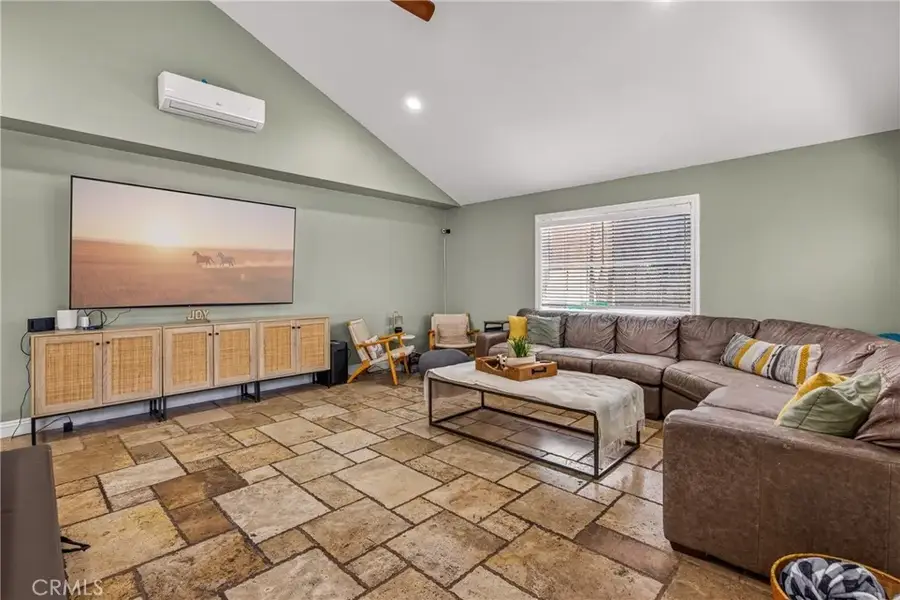 4 Velarde Court, Rancho Santa Margarita, CA 92688 - #2