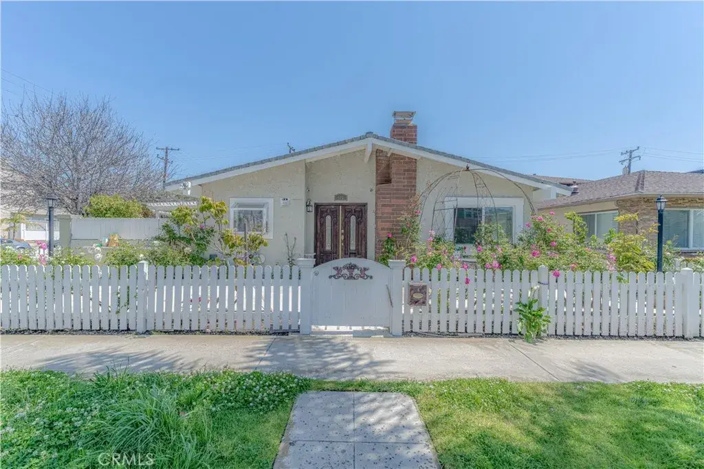 526 17th Street, Huntington Beach, CA 92648 - #1