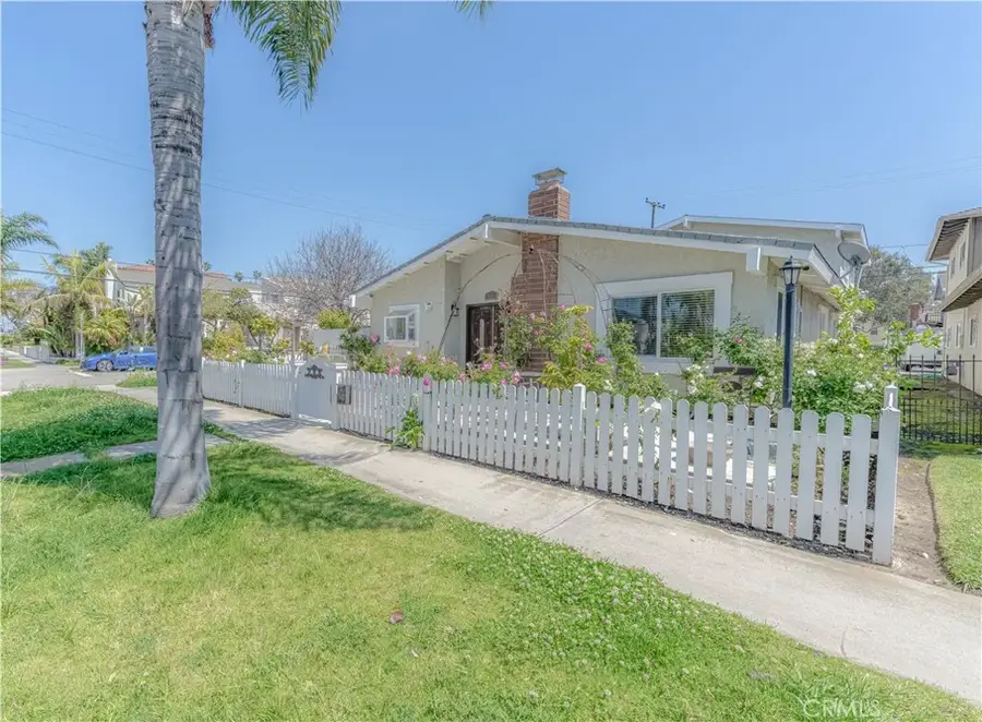 526 17th Street, Huntington Beach, CA 92648 - #3