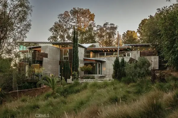 2231 Foothill Boulevard, North Tustin, CA 92705