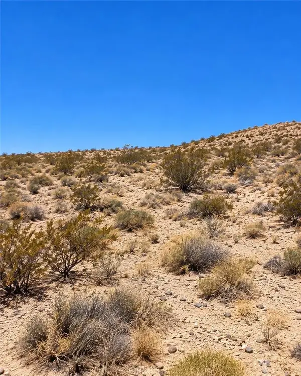 0 2 Mile, 29 Palms, CA 92277