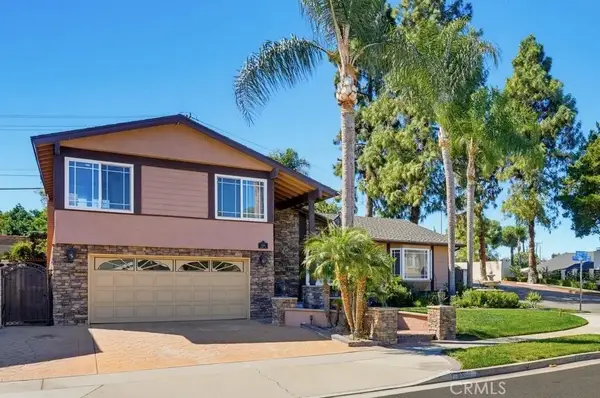 5550 E Edgemar, Anaheim, CA 92807