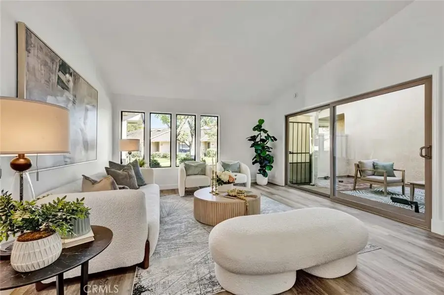 8605 Solano #1005-B, Huntington Beach, CA 92646 - #3