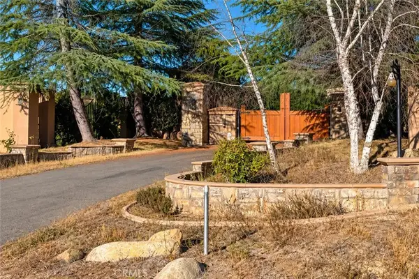 39313 Avenida La Cresta, Murrieta, CA 92562