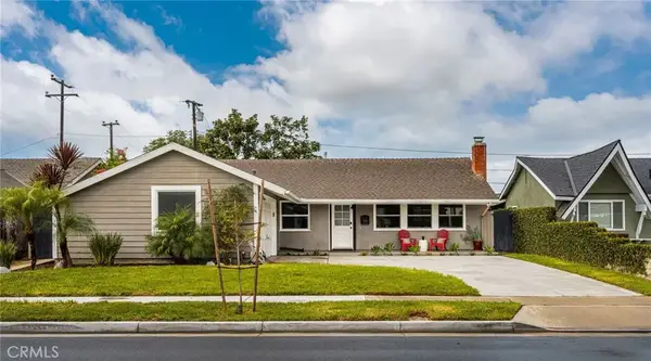 17751 Lewis, Huntington Beach, CA 92647