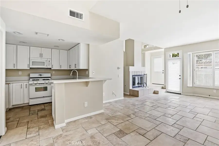 27422 Iris Avenue, Mission Viejo, CA 92692 - #3