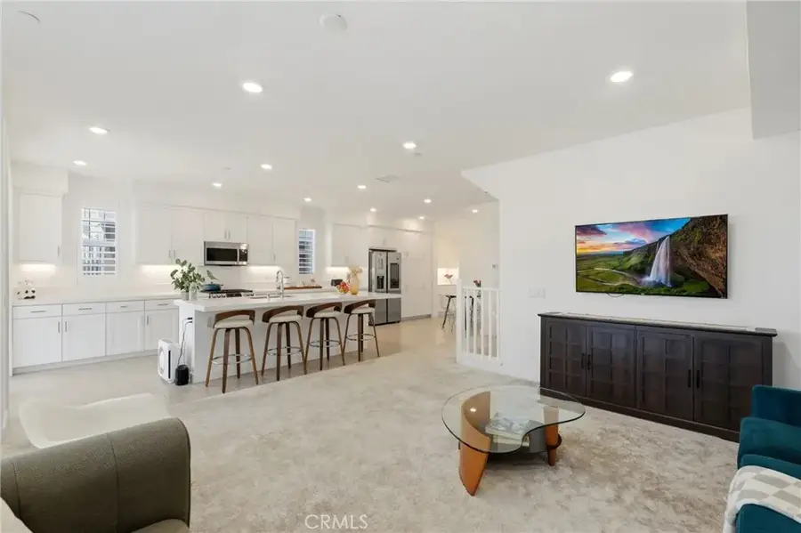 175 W La Palma Avenue #6, Anaheim, CA 92801 - #3