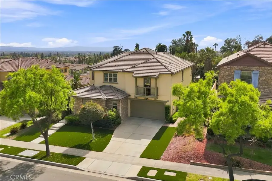 858 E Manresa, Azusa, CA 91702 - #3