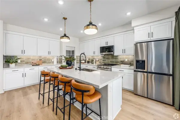 556 Gregory Way, Glendora, CA 91740