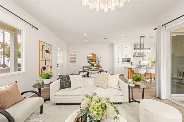 446 Chorus, Irvine, CA 92618