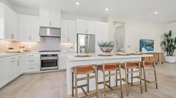 433 Glory Avenue, Rancho Mission Viejo, CA 92694