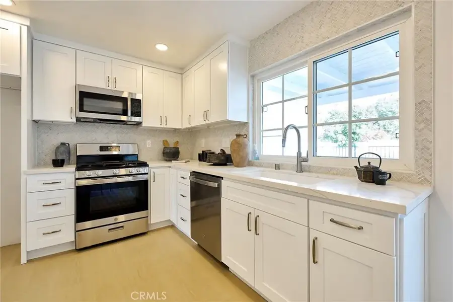11546 Viking, Porter Ranch, CA 91326 - #2