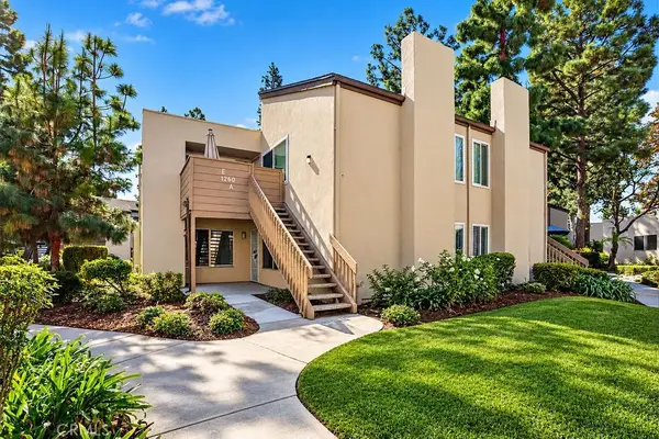 1260 Cabrillo Park, Santa Ana, CA 92701