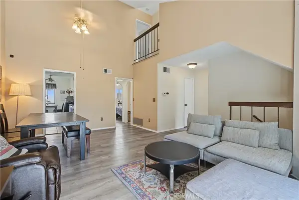 592 W Huntington #B, Arcadia, CA 91007