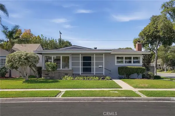 2755 Nipomo Avenue, Long Beach, CA 90815