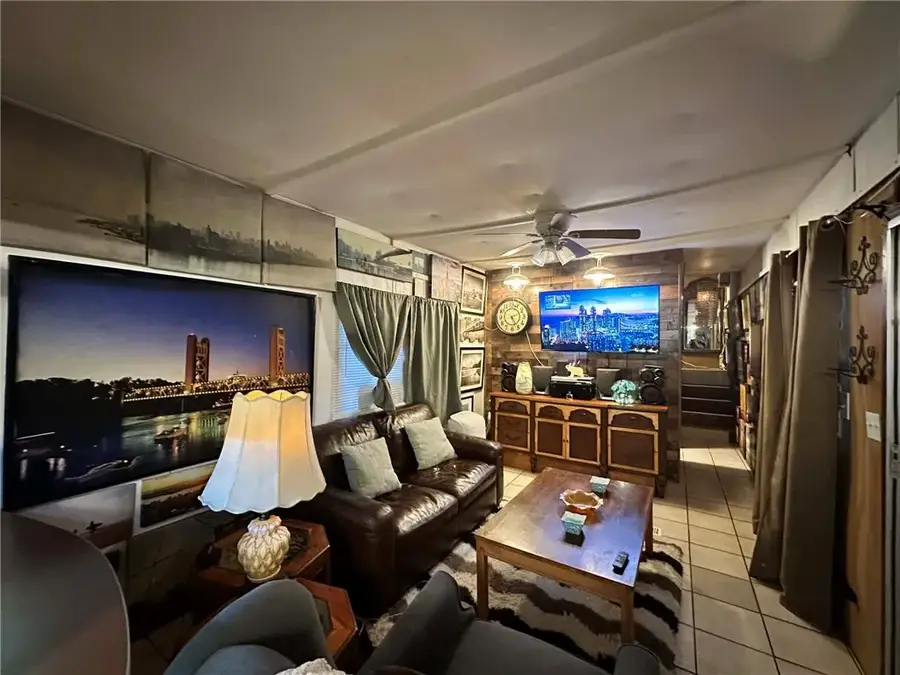 1607 Oro Dam #8, Oroville, CA 95965 - Image #2