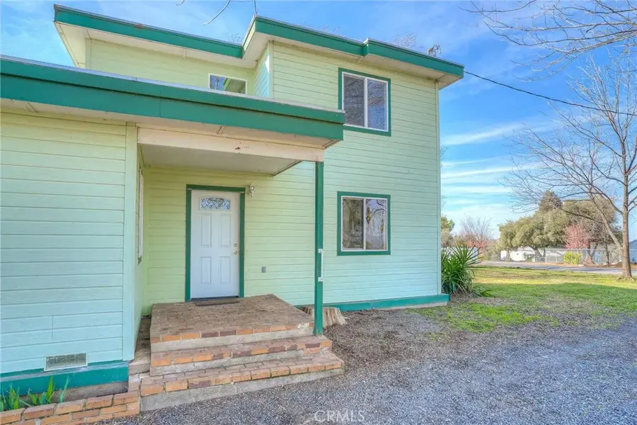 121 Summit Ave, Oroville, CA 95966 - #2
