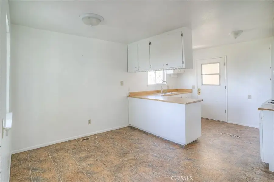 121 Summit Ave, Oroville, CA 95966 - #3