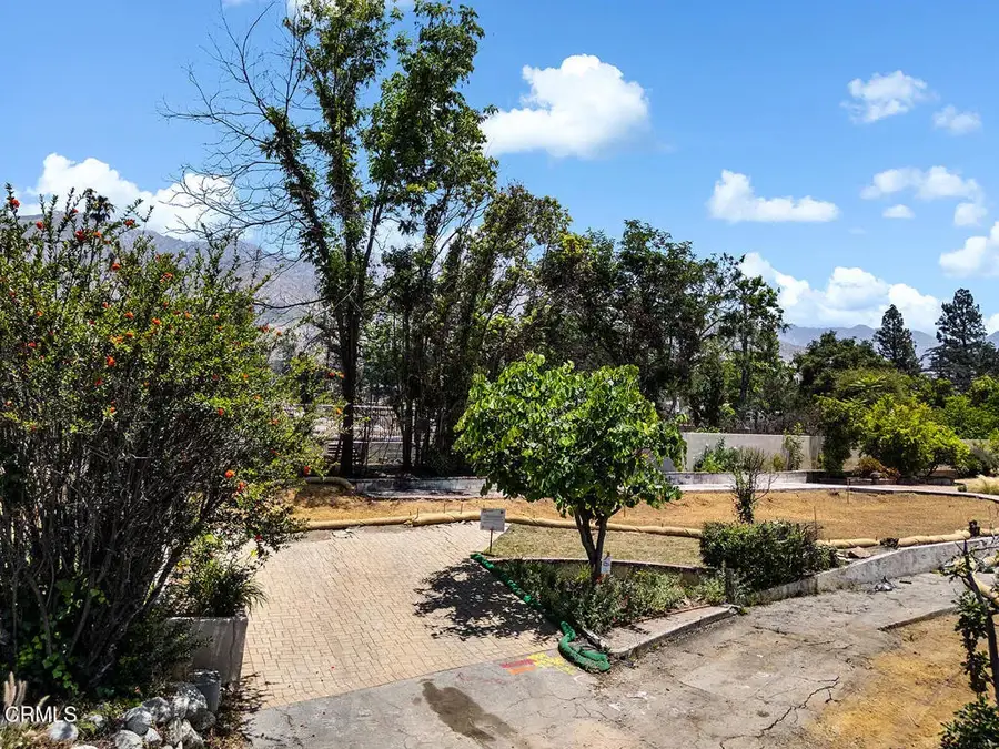 559 E Marigold St, Altadena, CA 91001 - Image #2