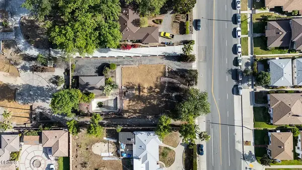 1536 N Altadena Dr, Pasadena, CA 91107