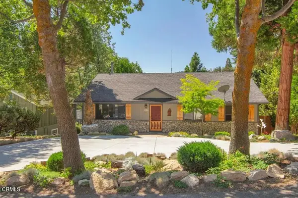 352 Cedarbrook Drive, Twin Peaks, CA 92391