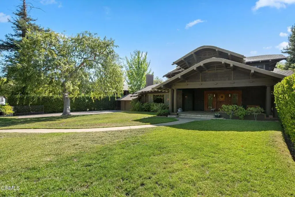 1327 S Oak Knoll Avenue, Pasadena, CA 91106 - Image #1