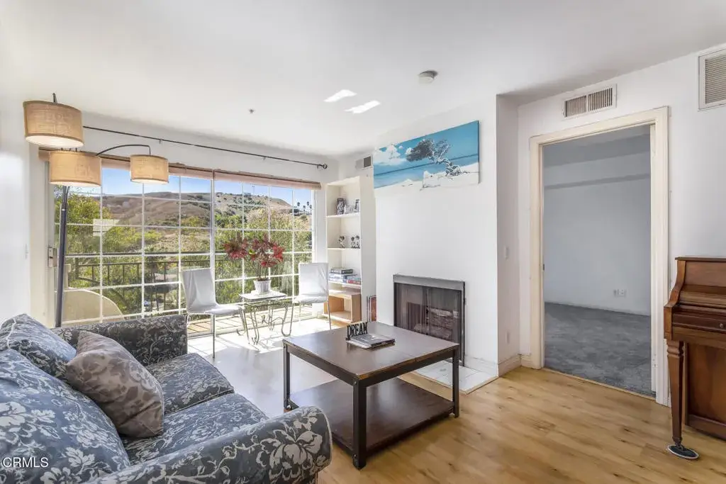 4750 Templeton Street #1211, Los Angeles, CA 90032 - Image #1