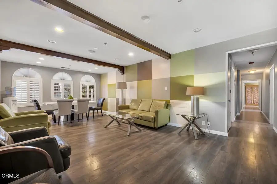 15743 Covello Street, Lake Balboa, CA 91406 - Image #2