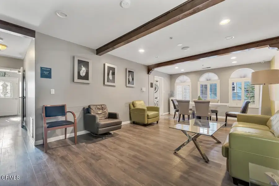 15743 Covello Street, Lake Balboa, CA 91406 - Image #3