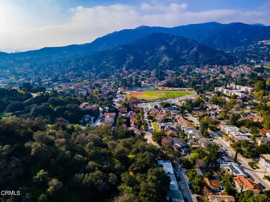 2 Vista Del Verde, Glendale, CA 91208 - #2