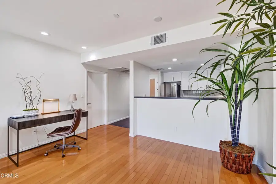 159 W Green Street #408, Pasadena, CA 91105 - Image #3