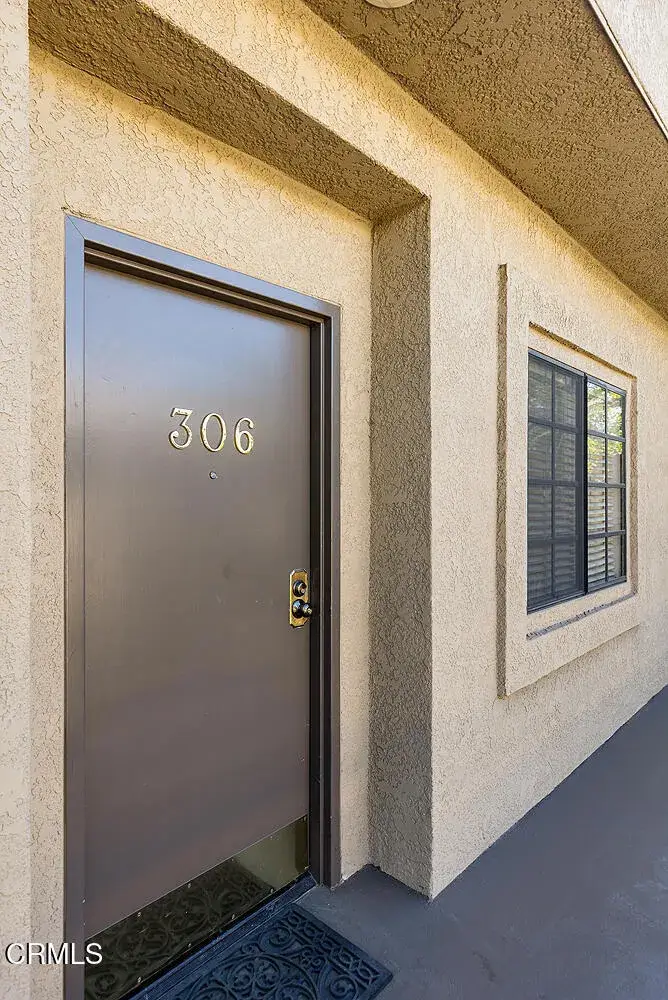 221 S Oak Knoll Avenue #306, Pasadena, CA 91101 - Image #2
