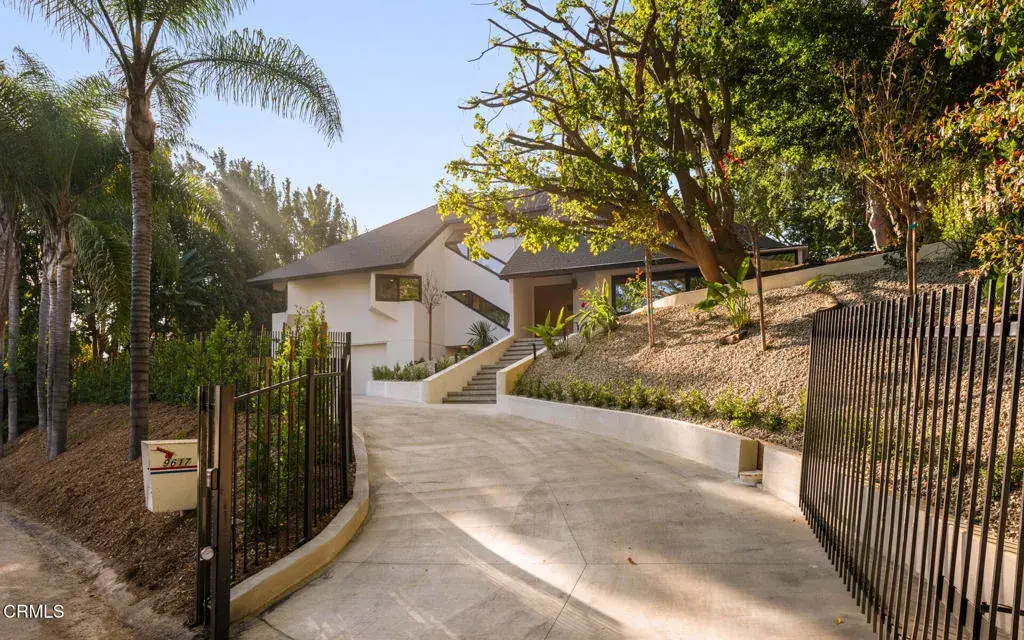 9617 Oak Pass Road, Beverly Hills, CA 90210 - Image #1