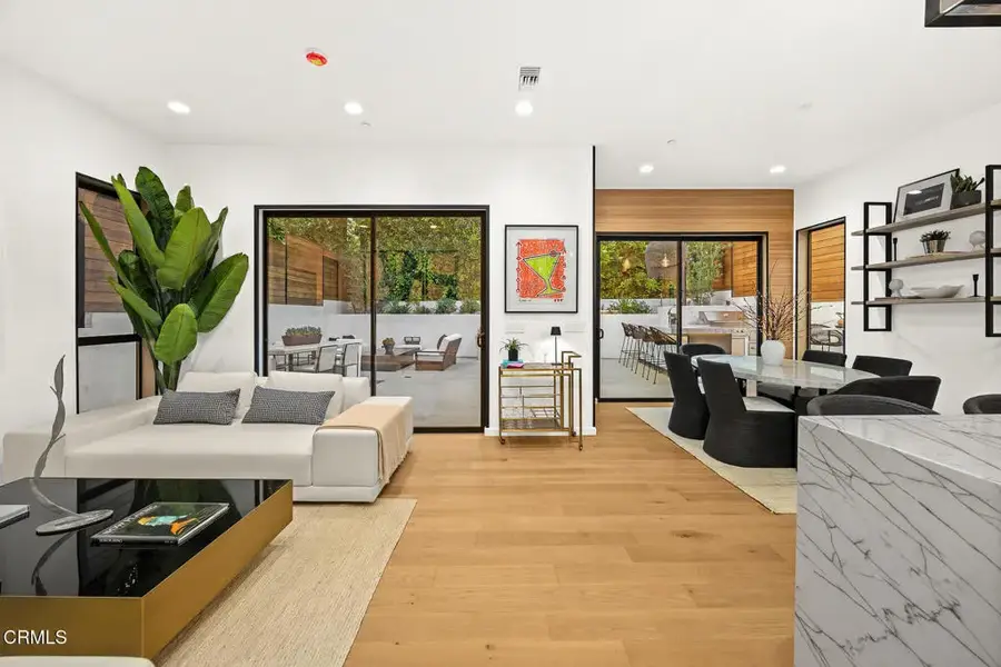 10747 Valleyheart Drive, Studio City, CA 91604 - #3