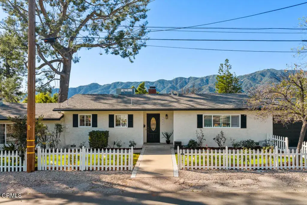 2902 El Caminito, La Crescenta, CA 91214 - #1