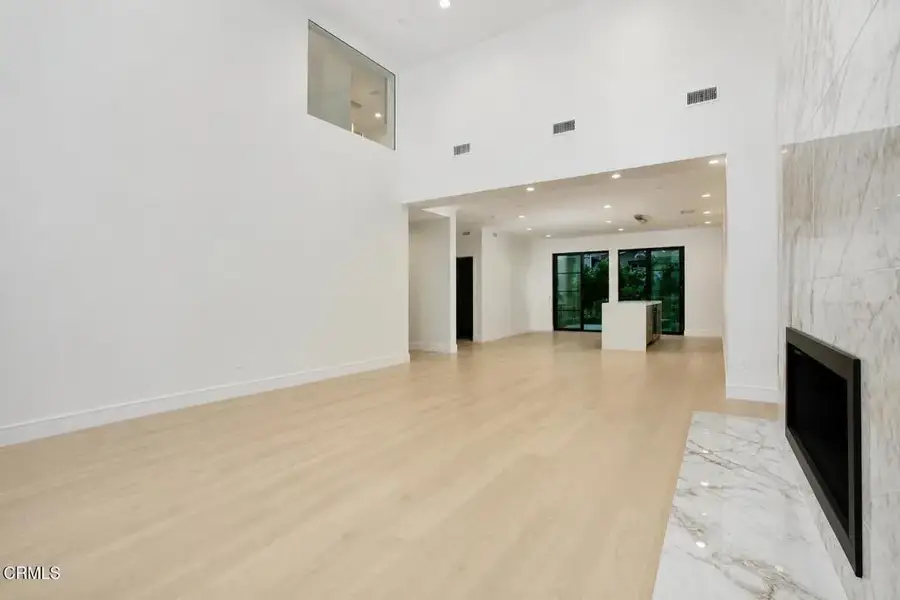 244 S Gramercy Place, Los Angeles, CA 90004 - #2