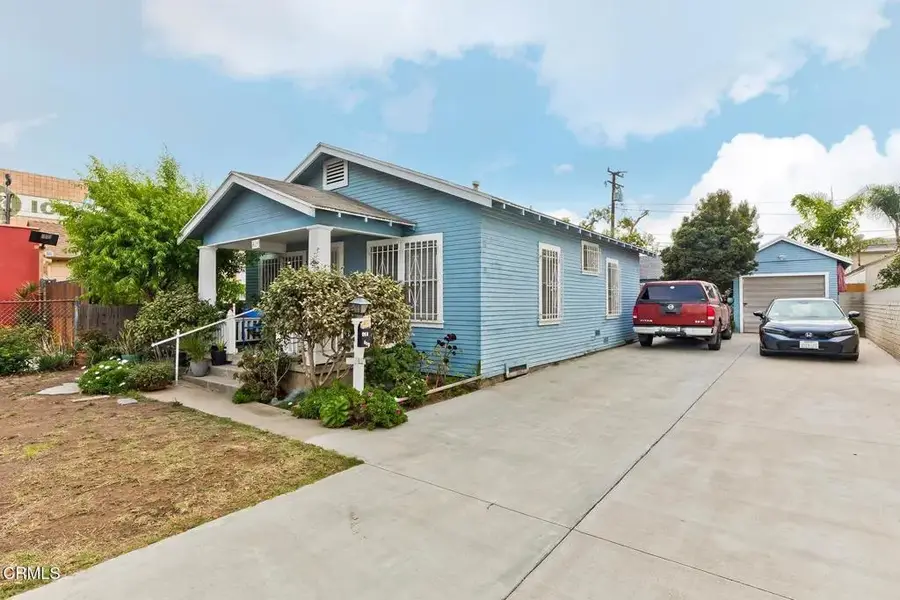 424 W Arbor Vitae Street, Inglewood, CA 90301 - #2