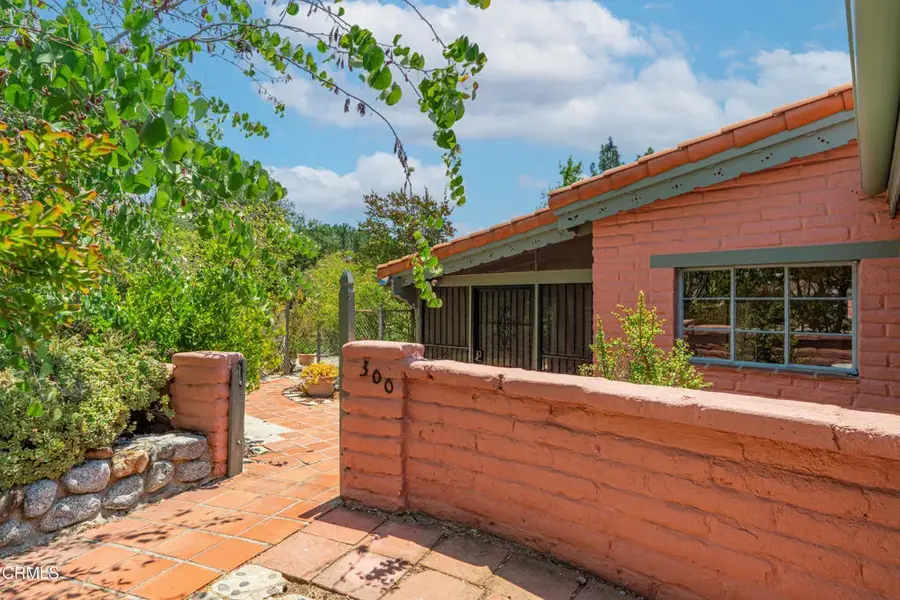 2300 El Moreno Street, La Crescenta, CA 91214 - #3