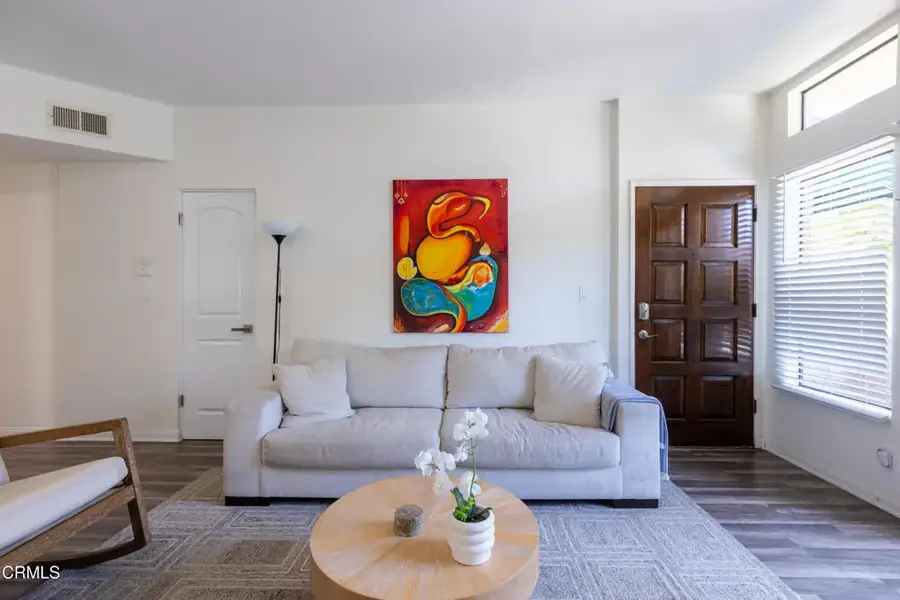 12007 Rochester Avenue #1, Los Angeles, CA 90025 - #3